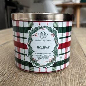 Bath & Body Works Holiday scented candle